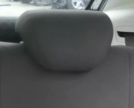 Seat Ibiza 5 6J Kopfstütze hinten rechts / links / mitte schwarz 6J0885921  57V