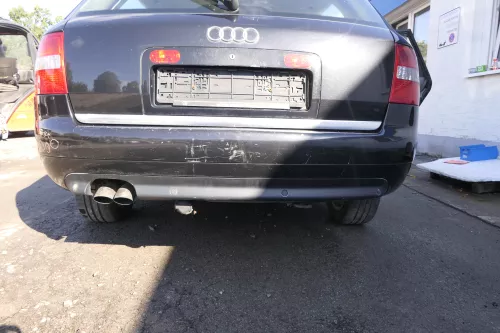 Audi A6 4B Kombi Avant Stoßstange hinten Heckstoßstange schwarz LZ9W - PDC (164228)