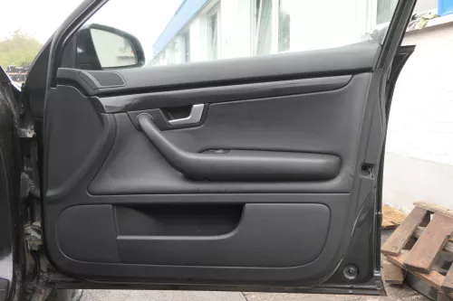 4x Audi A4 8E B6 Türverkleidung Verkleidung Tür schwarz Leder (164246)