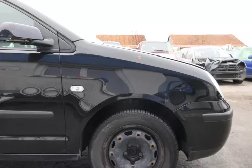 VW Polo 9N Kotflügel vorne rechts schwarz L041 bis ca.Bj.2004