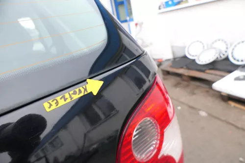 VW Polo 9N3 9N Heckklappe Kofferraumklappe Klappe schwarz L041 - ohne Anbauteile (164274)