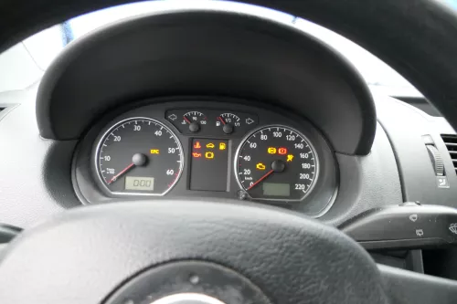 VW Polo 9N Tacho Tachometer Kombiinstrument 6Q0920802A 1,2 47kw 40kw 201.000km (164309)