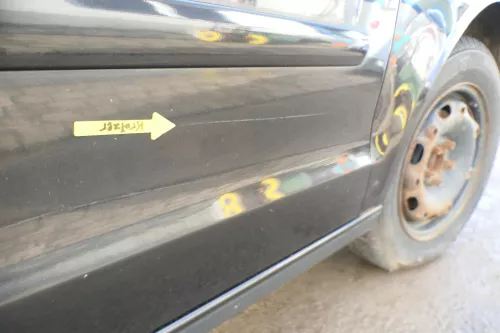 VW Polo 9N 9N3 Tür vorne rechts Beifahrertür 2/3-Türer schwarz LC9Z ohneAnbautei (164313)