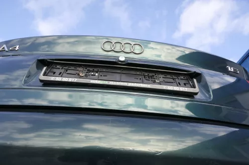 Audi A4 B5 Limousine Griff Heckklappe Heckklappengriff grün LZ6U bis caBj.1999 (164429)