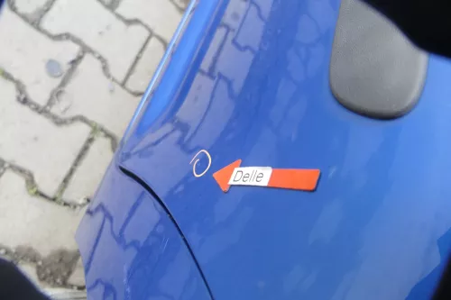 VW Touran 1T 1T3 Tür hinten links blau LA5X und Scheibe ohne Anbauteile (164456)