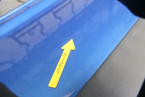 VW Touran 1T 1T3 Tür hinten links blau LA5X und Scheibe ohne Anbauteile (164456)