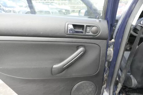 1x VW Golf 4 1J Kombi Türverkleidung Verkleidung Tür hinten links schwarz (164881)