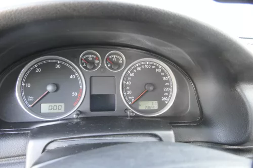 VW Passat 3BG Tacho Tachometer Kombiinstrument 236.000km 3B0920829A Diesel TDI (165005)