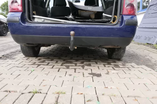 VW Passat 3BG Kombi Variant Stoßstange hinten Heckstoßstange blau LB5N (165112)