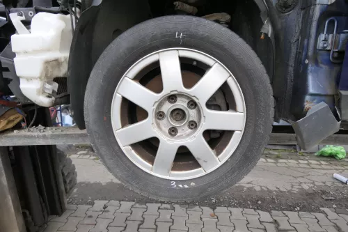 1x Felge Alufelge original VW Passat 3BG 7jx15H2 ET45 3B0601025A 3B0 601 025 A 4 (165124)