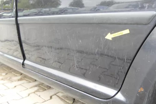 VW Golf 4 Bora Tür hinten links nur Kombi / Variant schwarz LC9Z (165145)