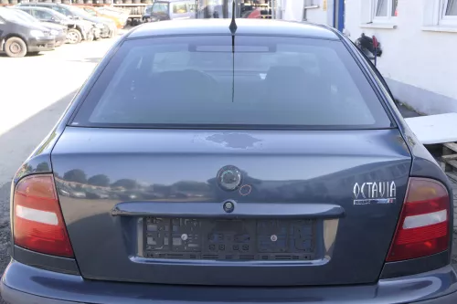 Skoda Octavia 1U Heckklappe hinten Kofferraumklappe grau LF7S L8L8 Limousine (165189)