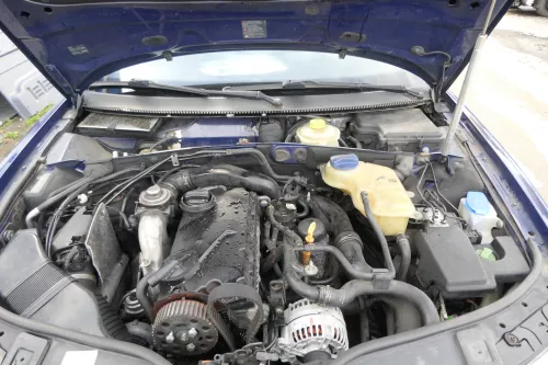VW Passat 3BG Steuergerät Motor Motorsteuergerät 1,9 TDI 96kw AVF 038906019BN (165228)