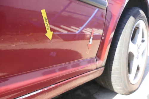 VW Golf 4 Tür vorne rechts Beifahrertür 2/3-Türer braun rot LC3K ohnAnbauteile (165273)