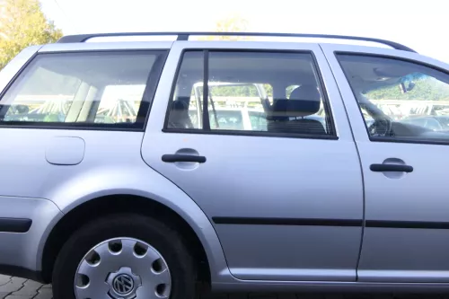 VW Golf 4 Bora Tür hinten rechts nur Kombi / Variant silber LA7W -ohne Anbauteil (165357)