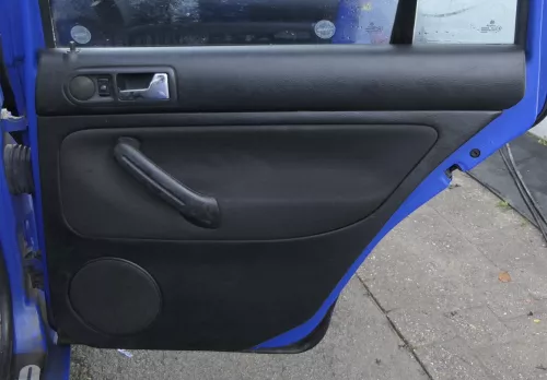 1x VW Golf 4 1J Kombi Türverkleidung Verkleidung Tür hinten rechts schwarz f (165370)