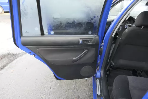 1x VW Golf 4 1J Kombi Türverkleidung Verkleidung Tür hinten links schwarz  (165371)
