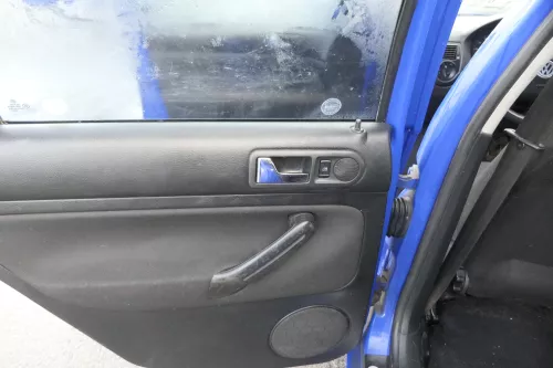 1x VW Golf 4 1J Kombi Türverkleidung Verkleidung Tür hinten links schwarz  (165371)