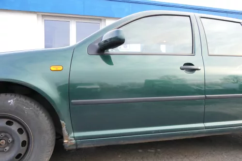 VW Golf 4 Bora Tür vorne links Fahrertür 4/5-Türer & Kombi grün LC6M -ohneAnba (165603)