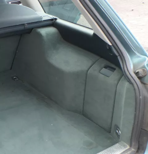 Audi A6 4B Abdeckung Verkleidung Kofferraum hinten rechts Seite lagos grün (165691)