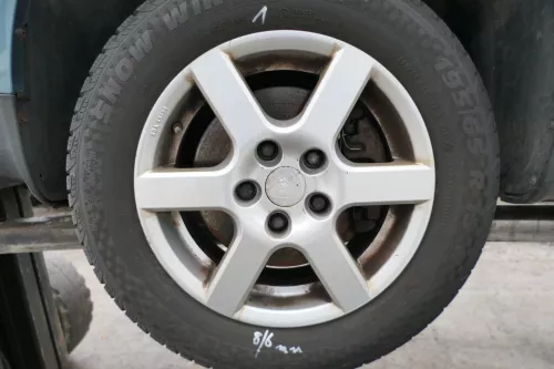 4x Audi A4 8E A6 4B Alufelgen 195/65R15 91H Winterreifen Reifen 4-7mm KBA 46659 (165703)