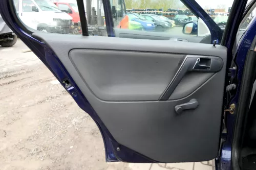 1x VW Polo 6N2 Türverkleidung Verkleidung Tür hinten links 4/5-Türer off-black