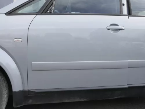 Audi A2 8Z Tür nu das Türblatt vorne links blau LY7R - ohne Anbauteile