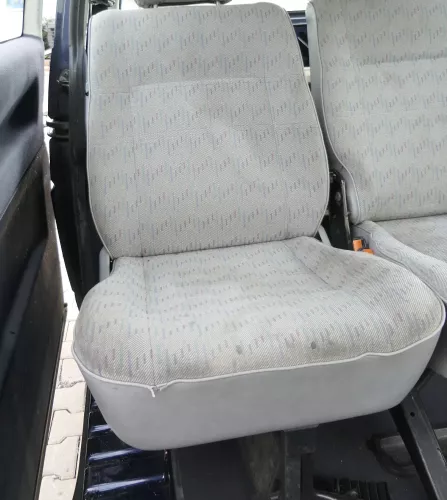 VW T4 Sitz hinten rechts 1. Reihe Lehne Rücksitz (Multivan Caravelle) Stoff