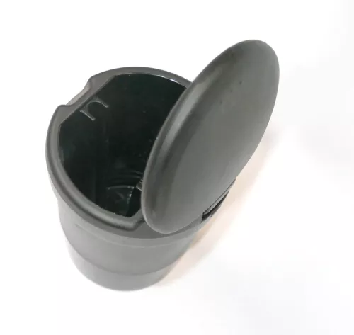 Mazda 2 5 Aschenbecher Becher  (165998)