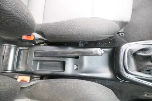 VW Golf 4 Bora Handbremse Feststellbremse schwarz Leder blaue Nähte (166118)
