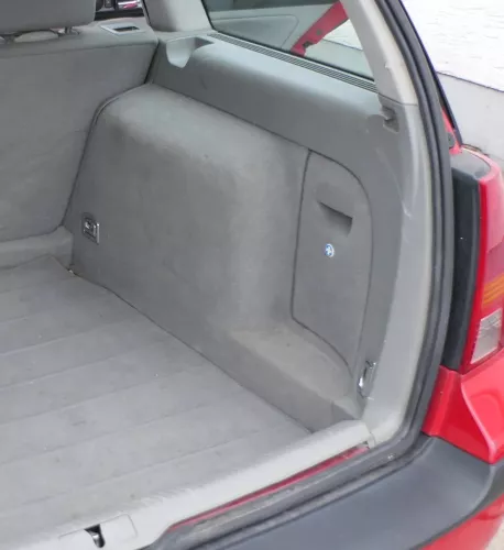 VW Golf 4 Variant Abdeckung Verkleidung Kofferraum hinten rechts 1J9867424T grau