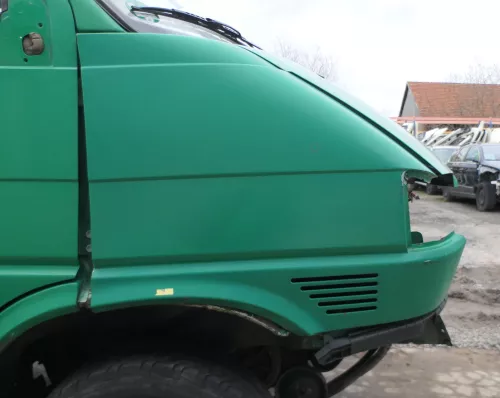 VW T4 kurze Version Kotflügel vorne rechts grün Polizei (166170)