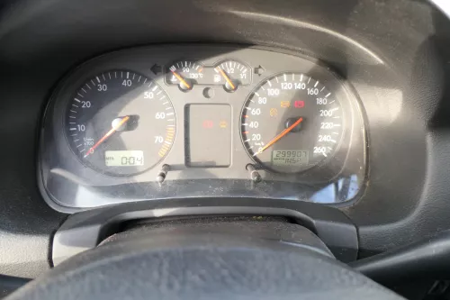 VW Golf 4 Tacho Tachometer Kombiinstrument 299.000km 1J0919881B 1,6-2,8