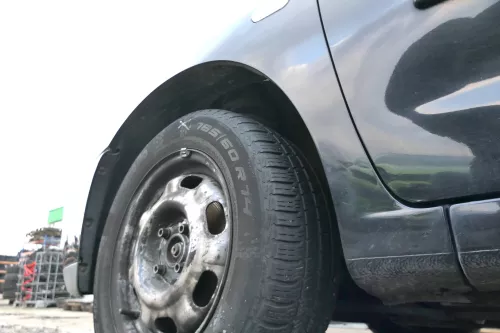 VW Caddy 9K Polo Variant 6Kv Kombi Kotflügel vorne links schwarz LC9Z (166305)