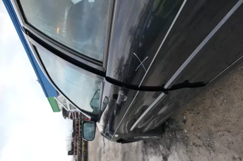 VW Polo Variant Kombi 6Kv oder Caddy 9Kv Tür vorne links schwarz LC9Z (166306)