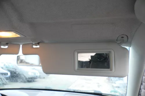 VW Polo Kombi 6K Ibiza Sonnenblenden Sonnenblende rechts vorne vorn Spiegel (166321)