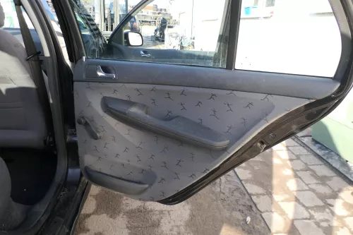 4 x Skoda Fabia 6Y Stufenheck Türverkleidung Verkleidung Tür vorn vorne links re (166394)