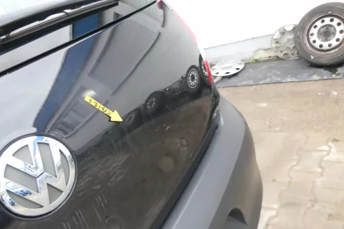 VW Fox 5Z Heckklappe Kofferraumklappe Klappe hinten + Scheibe schwarz LC9Z (166411)