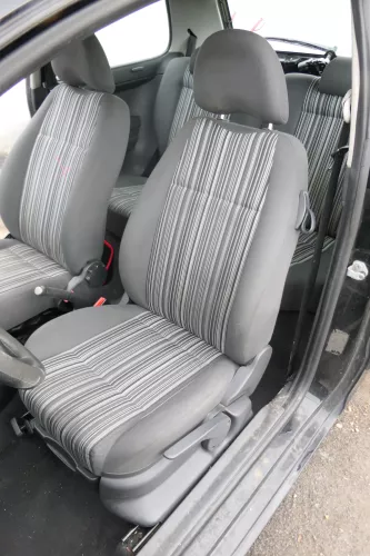 VW Fox Sitz Fahrersitz vorne links OHNEAirbag höhenverstellbar  v (166454)