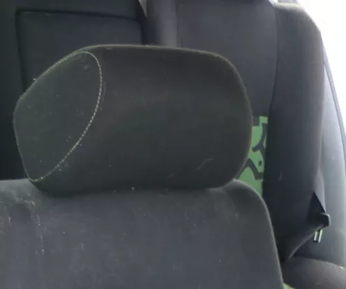 Golf 4 Bora Kopfstütze vorne oder hinten schwarz (grüne Näthe)
