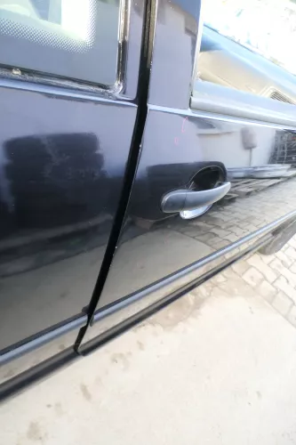 VW Golf 4 Tür vorne rechts Beifahrertür 2/3-Türer schwarz LC9Z ohnAnbautei (166623)