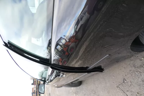 VW Polo 9N 9N3 Tür vorne links Fahrertür 2/3-Türer schwarz LC9Z ohneAnbautei (166864)