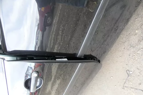VW Polo 9N 9N3 Tür vorne links Fahrertür 2/3-Türer schwarz LC9Z ohneAnbautei (166864)