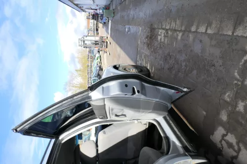 VW Passat 3B 3BG 3B6 Kombi Avant Tür hinten rechts mit Scheibe grau silber LB7Z (166903)
