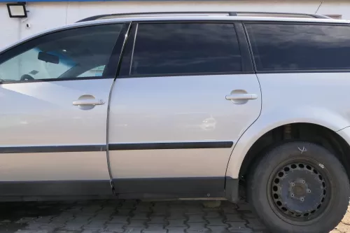 Passat 3B 3BG 3B6 Kombi Variant Tür hinten links silber grau LB7Z
