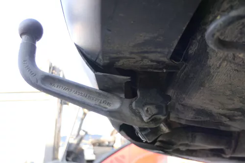 VW Passat 3B 3BG Anhängerkupplung Anhängekupplung abnhembar abnehmbare original (166926)