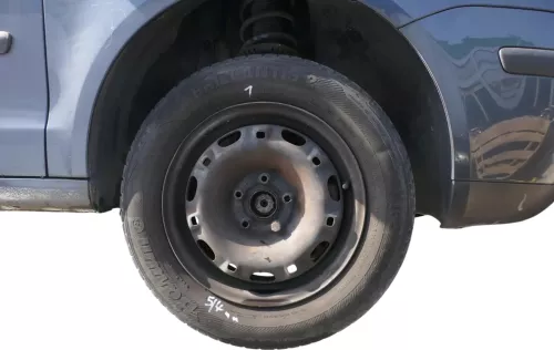 4x VW Polo 9N Felgen Reifen 165/70 R14 81T Sommerreifen 5jx14H2 ET35 ca. 4-5mm