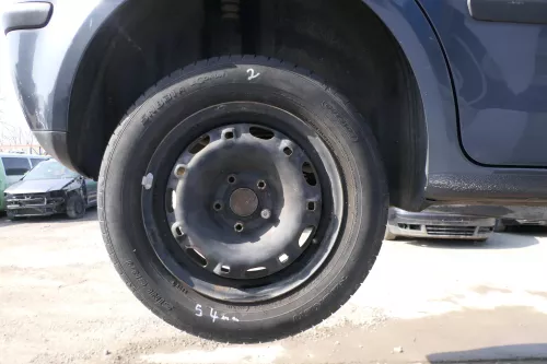 4x VW Polo 9N Felgen Reifen 165/70 R14 81T Sommerreifen 5jx14H2 ET35 ca. 4-5mm (167256)