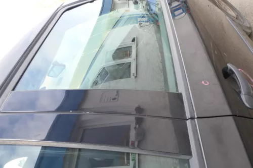 Skoda Fabia 5J Kombi + Limo Tür vorne rechts Beifahrertür schwarz LF9R - Mängel (167347)