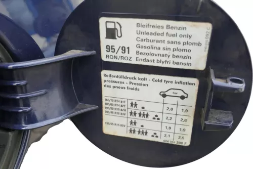 VW Polo 9N3 9N Cross Tankdeckel Klappe Tankklappe Deckel Tank blau LB5N (167552)